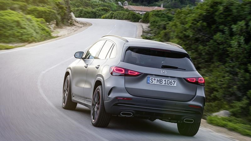 Mercedes Benz GLA 2021
