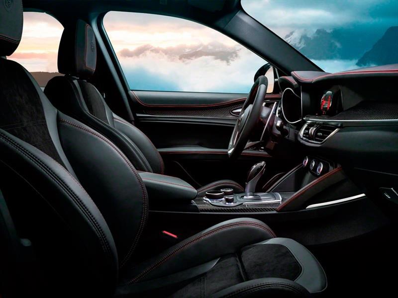 Alfa Romeo Stelvio 2018