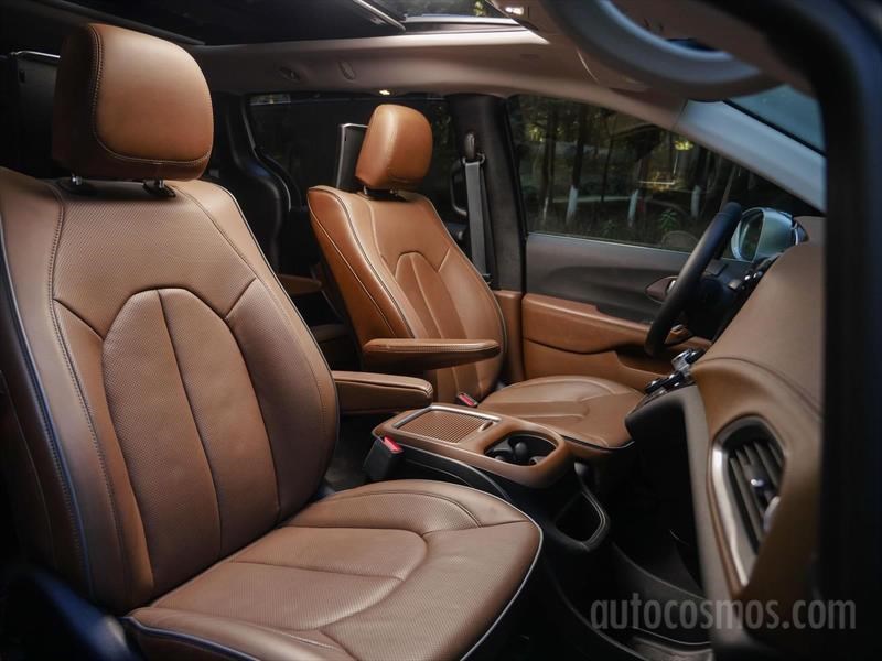 Chrysler Pacifica 2017