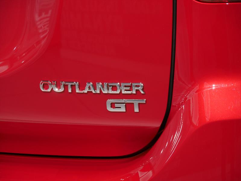 Mitsubishi Outlander 2016