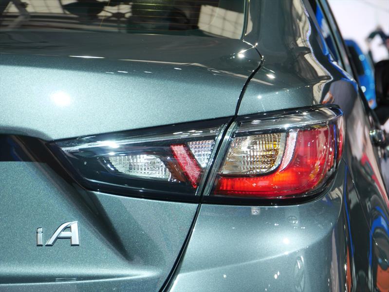 Scion iA 2016