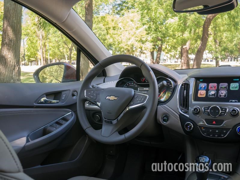 Chevrolet Cruze Hatchback a prueba
