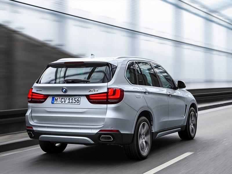 BMW xDrive40e 2016