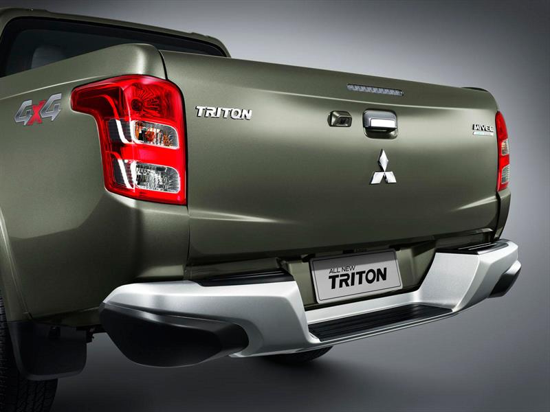 Mitsubishi L200 2016