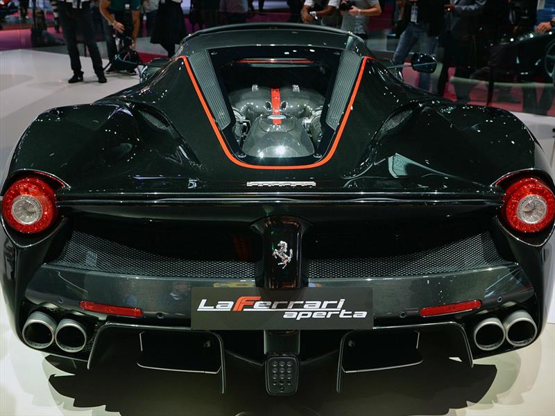 Ferrari Laferrari Aperta