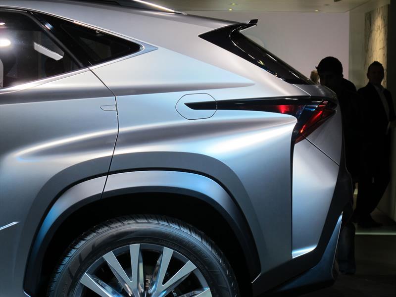 Lexus LF-NX Crossover Concept se presenta