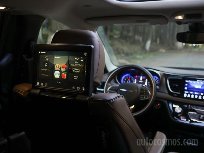Chrysler Pacifica 2017