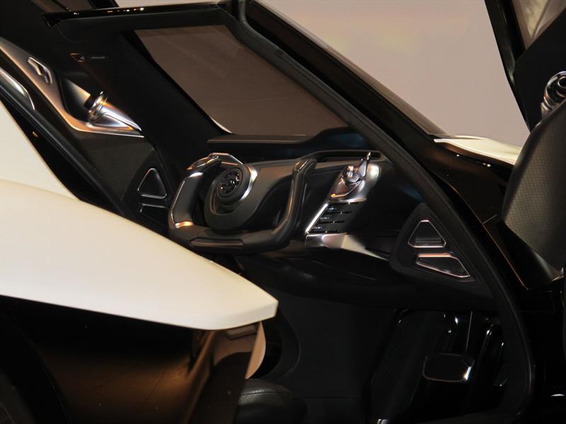 Nissan Bladeglider concept