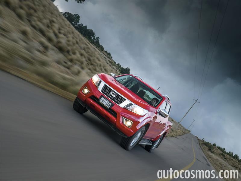 Nissan NP300 vs Toyota Hilux vs Mitsubishi L200