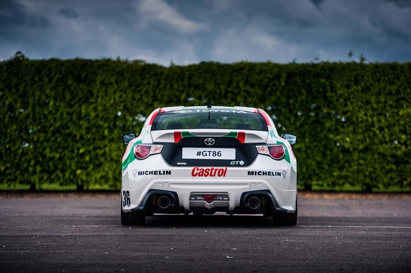 Toyota rinde tributo a su pasado deportivo