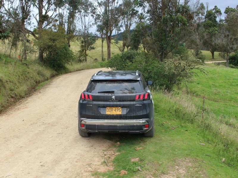 Test Drive Peugeot 3008