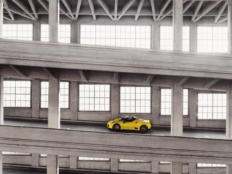 Alfa Romeo 4C Spider 2015