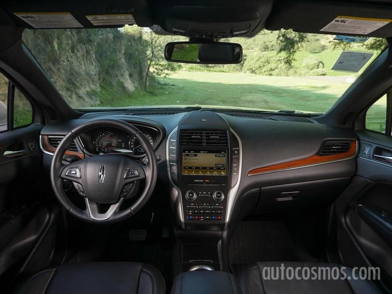 Lincoln MKC 2019