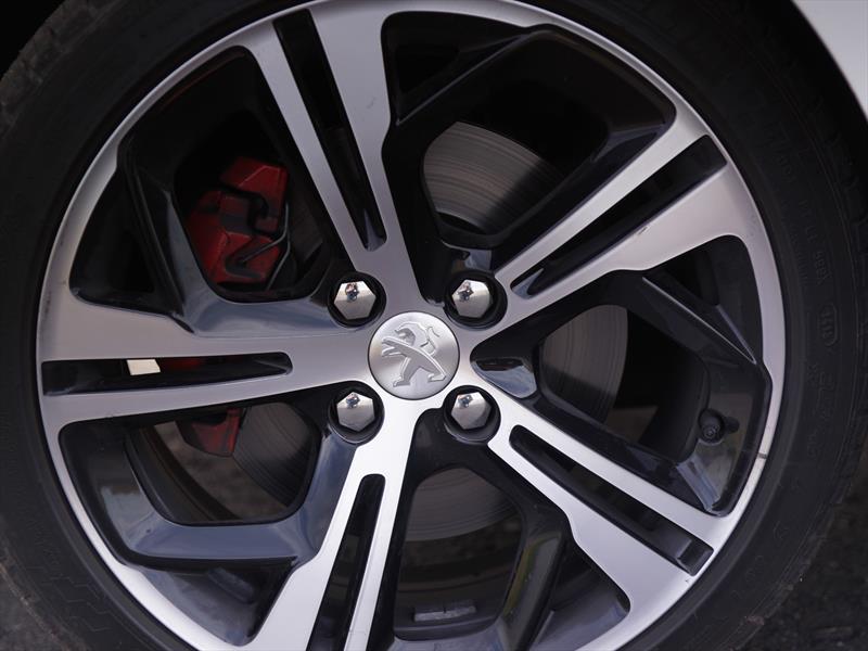 Peugeot 208 Gt 2014