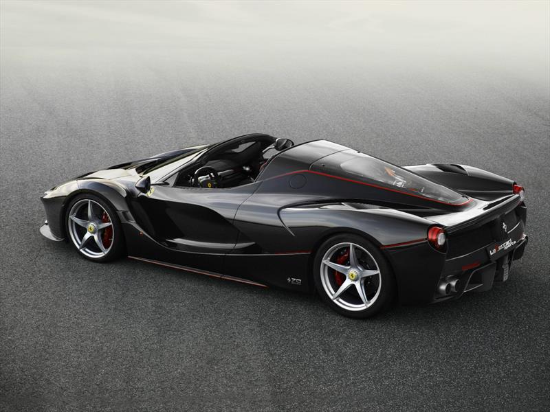 Ferrari Laferrari Aperta
