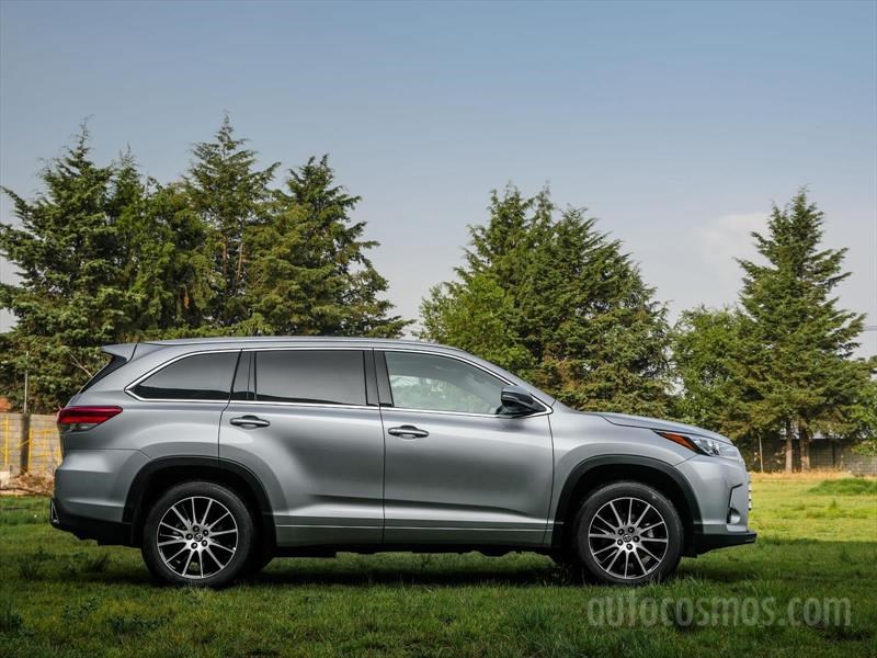 Toyota Highlander 2017