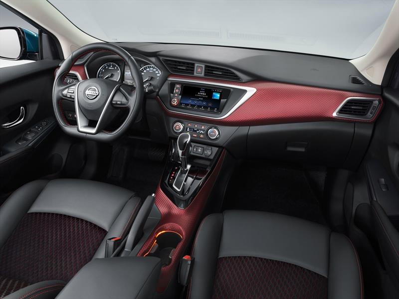 Nissan Lannia