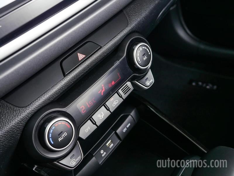 KIA Rio Sedán 2018