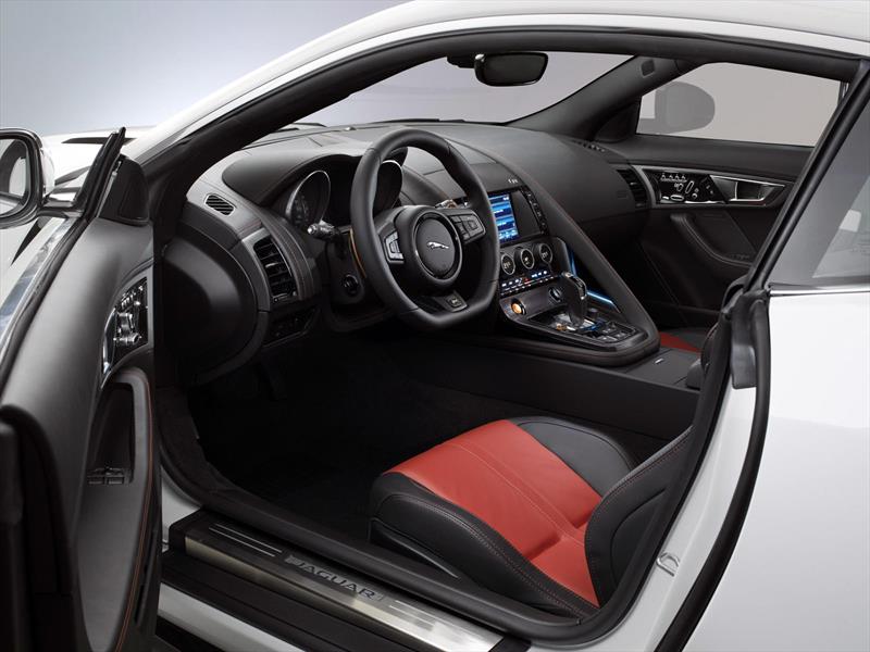 Jaguar F-Type Coupé, un lord en Los Angeles