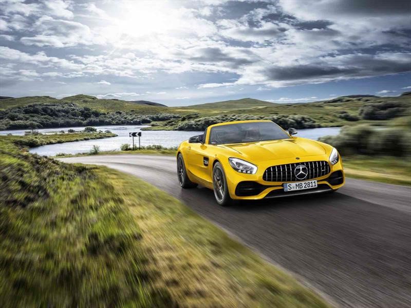 Mercedes-AMG GT S Roadster