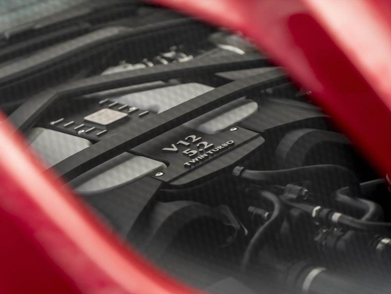 Aston Martin DBS Superleggera 2019