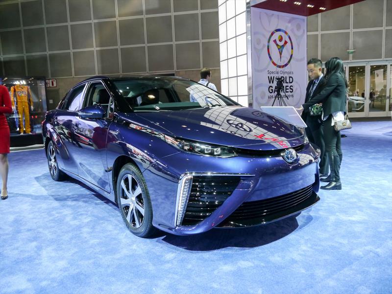 Toyota Mirai 2016