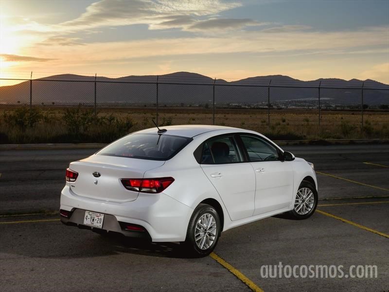 KIA Rio Sedán 2018