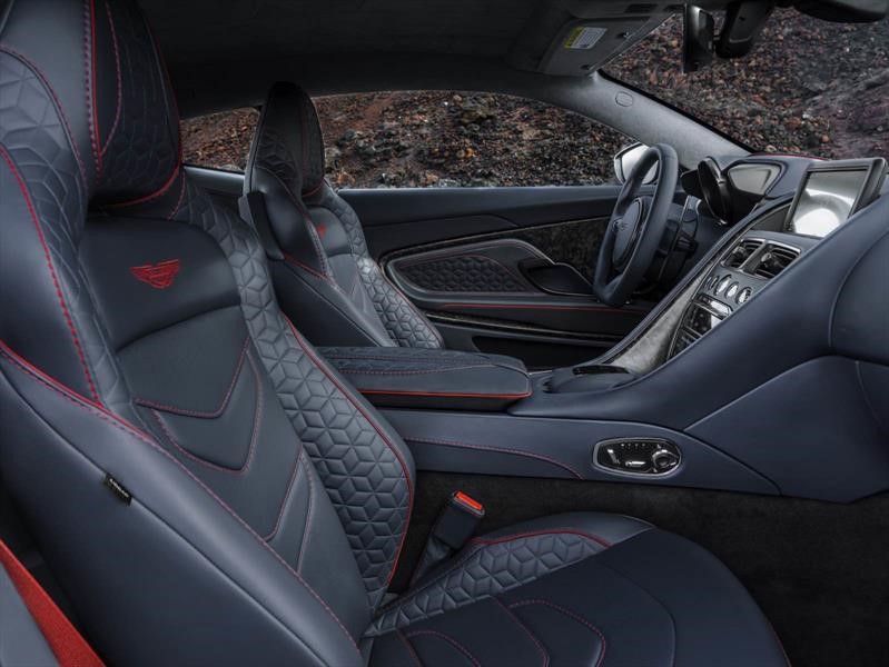 Aston Martin DBS Superleggera 2019