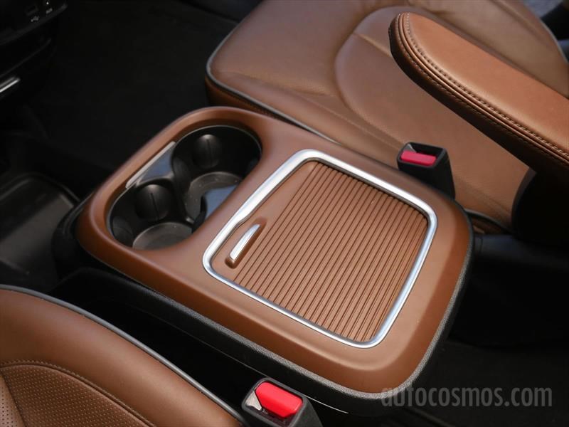 Chrysler Pacifica 2017