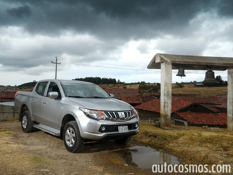 Nissan NP300 vs Toyota Hilux vs Mitsubishi L200