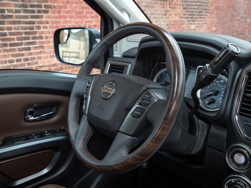 Nissan Titan Crew Cab 2017