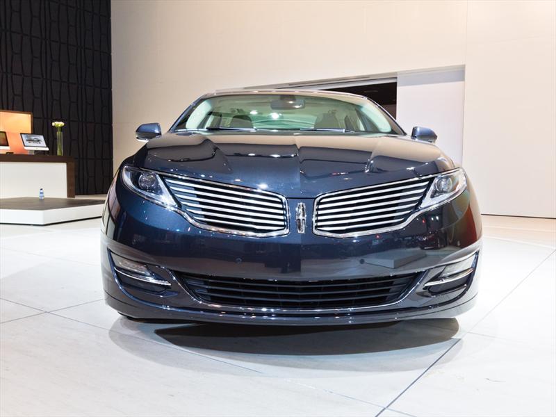 Lincoln MKZ 2013 en Nueva York 2012