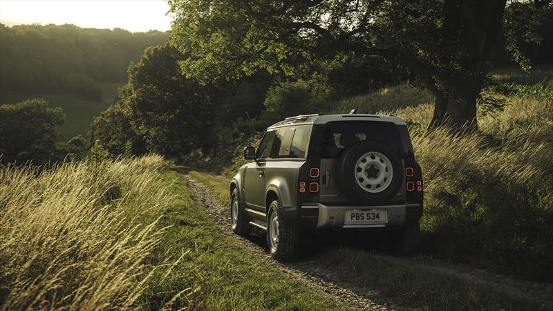 Land Rover Defender 2020