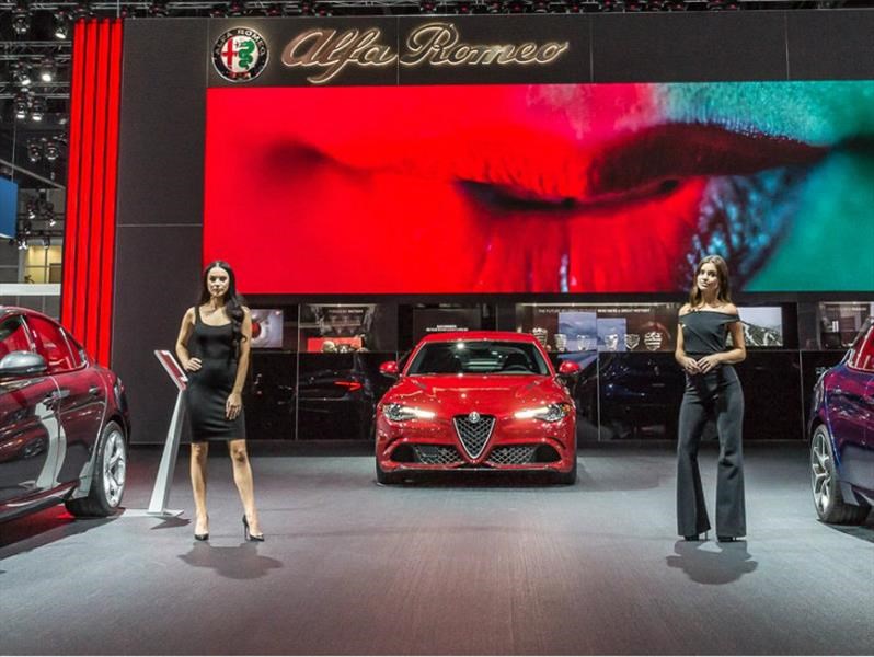Las chicas del Auto Show de Los Ángeles 2016