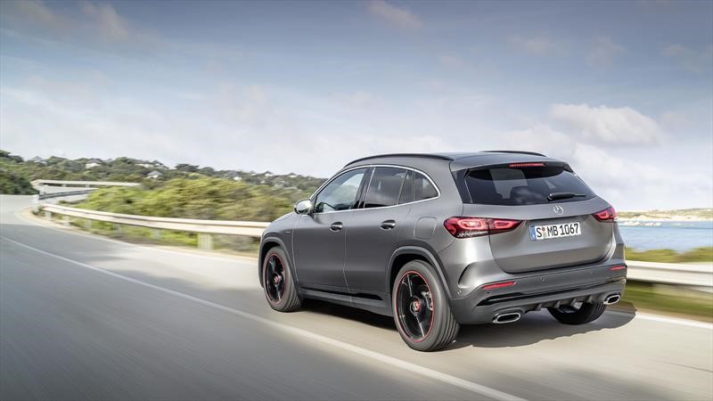 Mercedes Benz GLA 2021