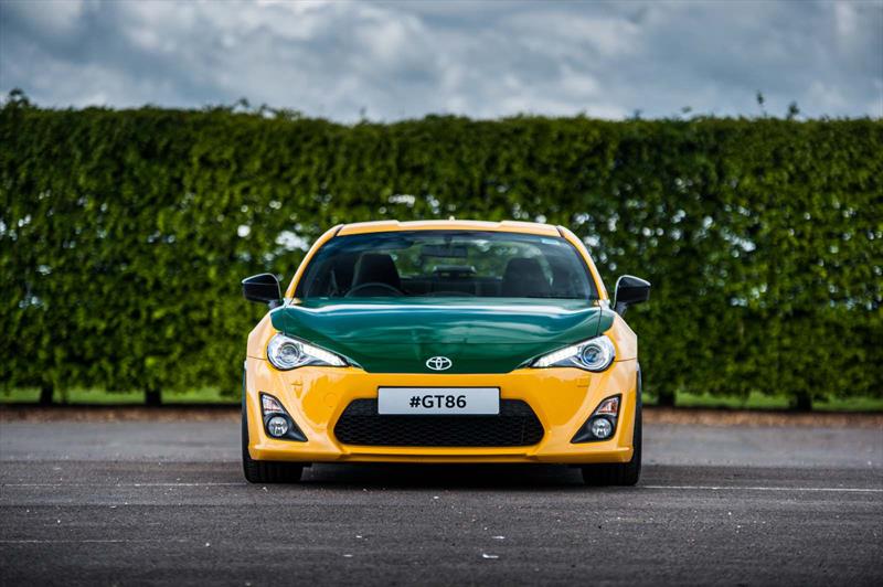 Toyota rinde tributo a su pasado deportivo