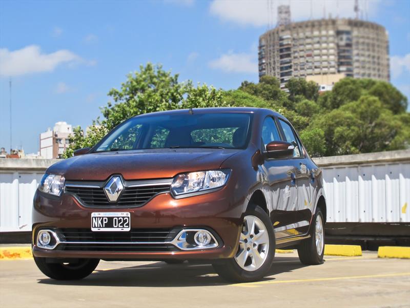 Probamos a fondo el nuevo Renault Logan