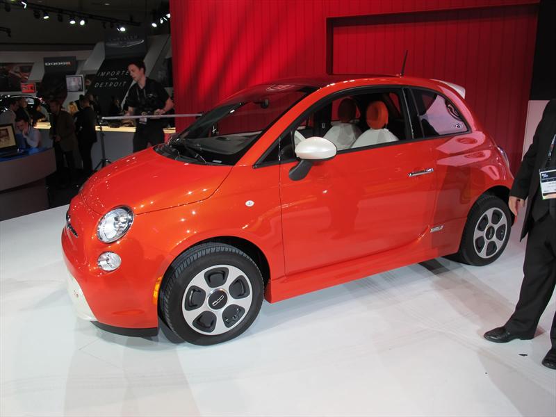 FIAT 500e 2013 en el Salón de Los Angeles