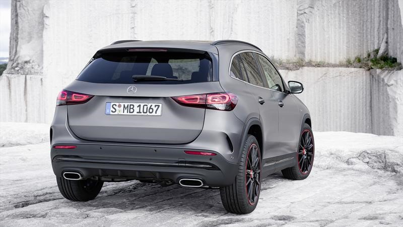 Mercedes Benz GLA 2021