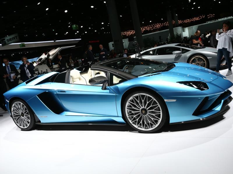Lamborghini Aventador S Roadster