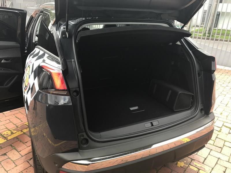 Test Drive Peugeot 3008