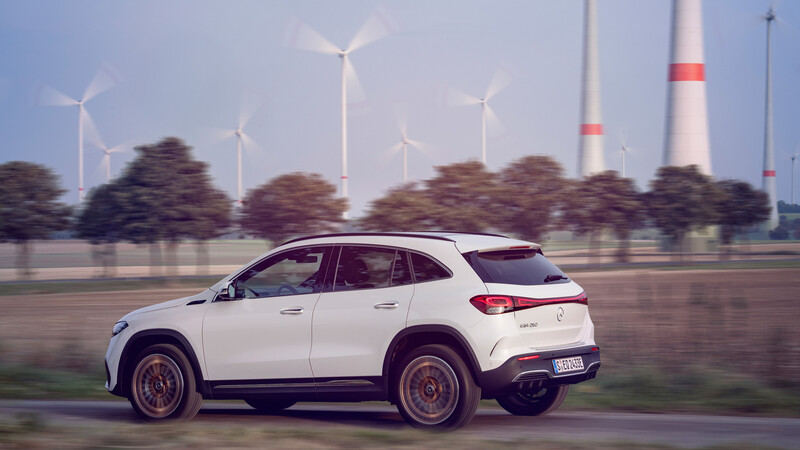 Mercedes-Benz EQA 2021