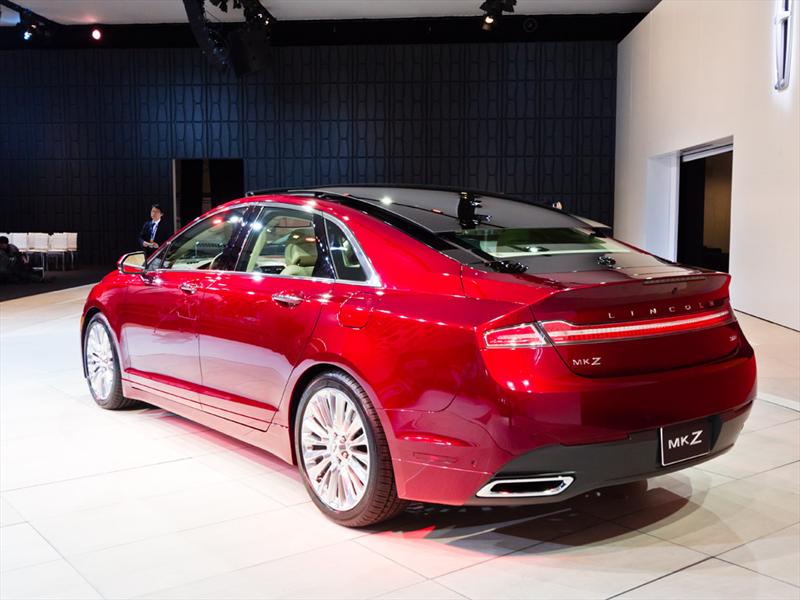 Lincoln MKZ 2013 en Nueva York 2012