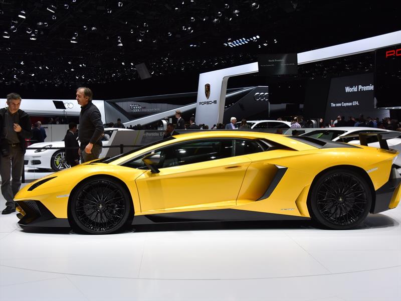 Lamborghini Aventador LP 750-4 Superveloce