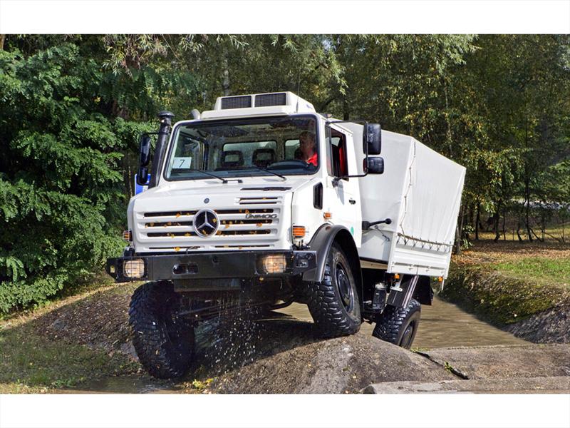 Mercedes-Benz Unimog