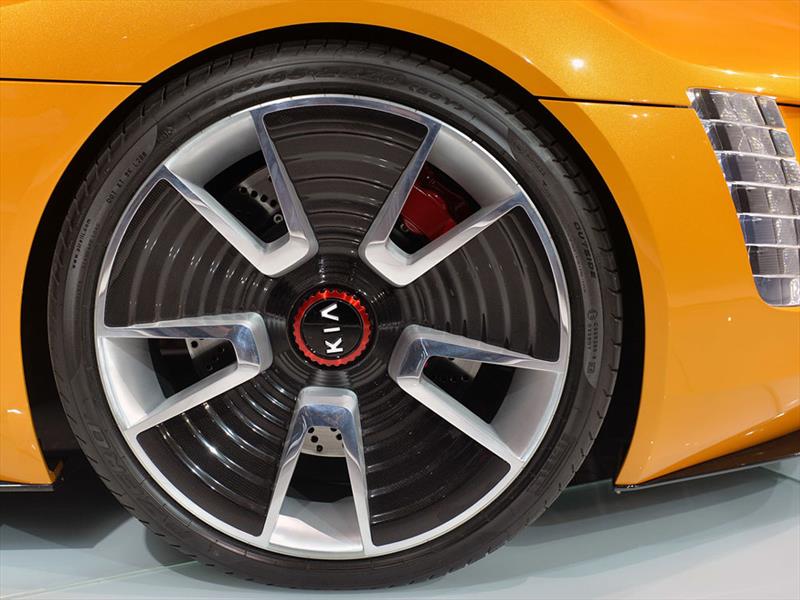 Kia GT4 Stinger Concept