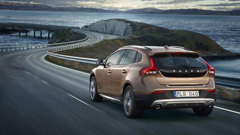 Volvo V40 Cross Country en parís 2012