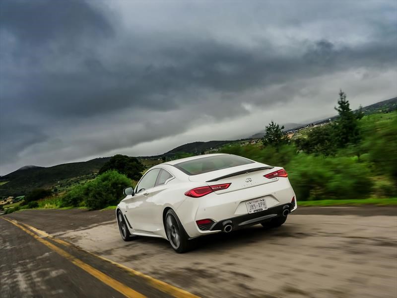 Infiniti Q60 2017