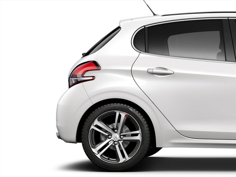 El Peugeot 208 se renueva en Ginebra 2015