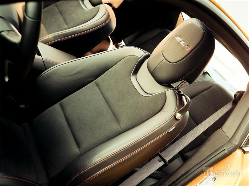 Super Prueba 2012: Chevrolet Camaro ZL1 2013